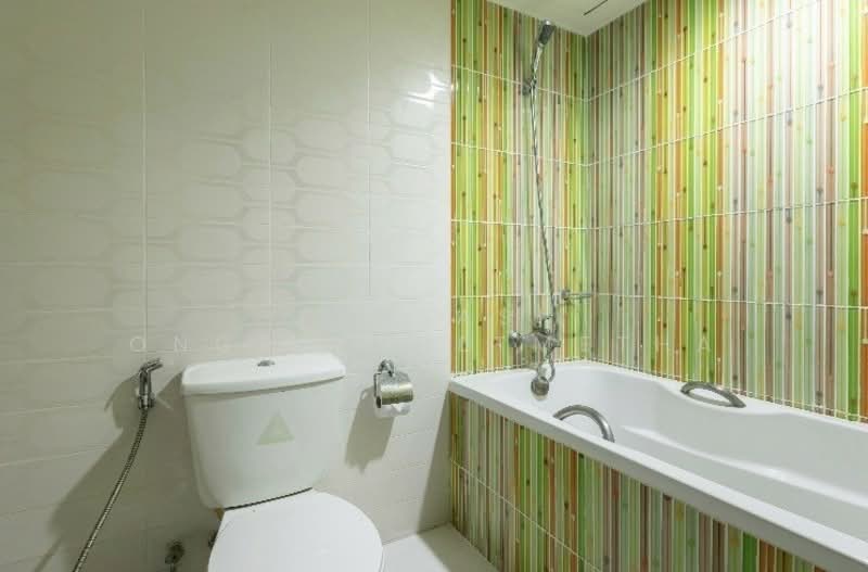 Omni Tower Sukhumvit Nana, Bangkok, 69 Sukhumvit 4 Alley, Khlong Toei, Khlong Toei, Bangkok, 3 Bedrooms, 105 sqm, Condo For Rent, by Pensasi Ongphichetmetha, 500236593 - DDproperty.com