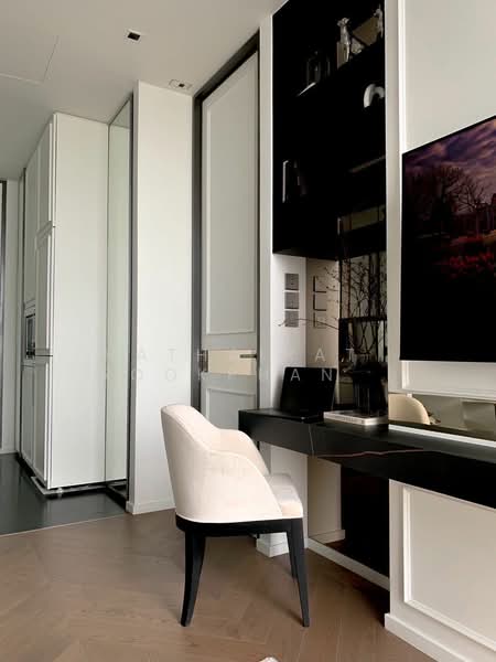 28 Chidlom, Bangkok, 28 Chit Lom Alley, Lumphini, Pathum Wan, Bangkok, 1 Bedroom, 44 sqm, Condo For Rent, by Hathairat Rookphan , 500236600 - DDproperty.com