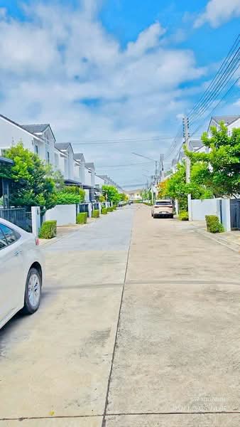 หมู่บ้าน มณีรินทร์ ปาร์ค บางพระ ซอย 8, Chon Buri (Pattaya), Bang Phra, Si Racha, Chon Buri (Pattaya), 3 Bedrooms, 108 sqm, Semi-Detached House (Twin House) For Sale, by Janpen Konpetch, 500236656 - DDproperty.com