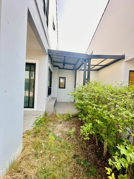 หมู่บ้าน มณีรินทร์ ปาร์ค บางพระ ซอย 8, ชลบุรี, บางพระ, ศรีราชา, ชลบุรี, 108 ตร.ม., บ้านแฝด ขาย, โดย Janpen Konpetch, 500236656 - DDproperty.com