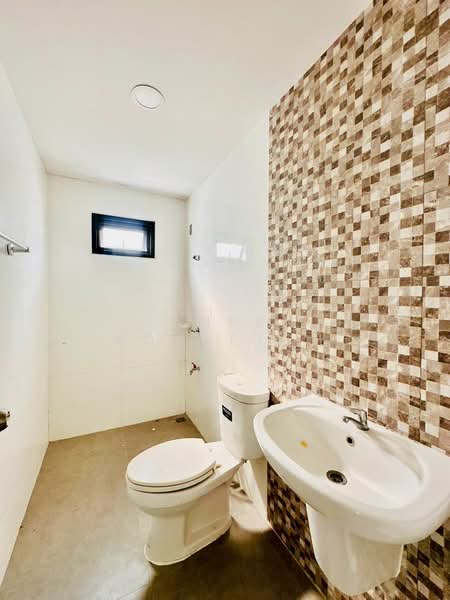 หมู่บ้าน มณีรินทร์ ปาร์ค บางพระ ซอย 8, ชลบุรี, บางพระ, ศรีราชา, ชลบุรี, 108 ตร.ม., บ้านแฝด ขาย, โดย Janpen Konpetch, 500236656 - DDproperty.com