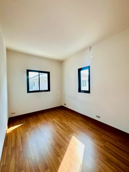 หมู่บ้าน มณีรินทร์ ปาร์ค บางพระ ซอย 8, ชลบุรี, บางพระ, ศรีราชา, ชลบุรี, 108 ตร.ม., บ้านแฝด ขาย, โดย Janpen Konpetch, 500236656 - DDproperty.com