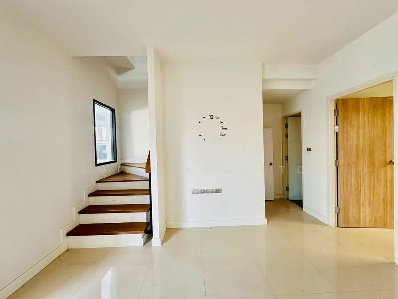 หมู่บ้าน มณีรินทร์ ปาร์ค บางพระ ซอย 8, ชลบุรี, บางพระ, ศรีราชา, ชลบุรี, 108 ตร.ม., บ้านแฝด ขาย, โดย Janpen Konpetch, 500236656 - DDproperty.com