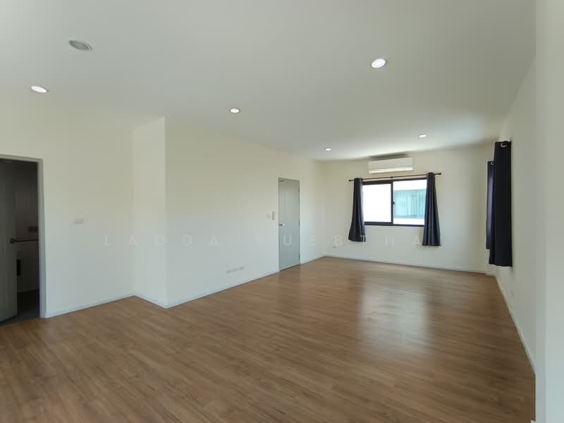 Baan Klang Muang The Edition Rama 9-Pattanakarn, Bangkok, Motorway Road, Prawet, Prawet, Bangkok, 4 Bedrooms, 222 sqm, Townhouse For Sale, by Ladda Suebthai, 500236663 - DDproperty.com