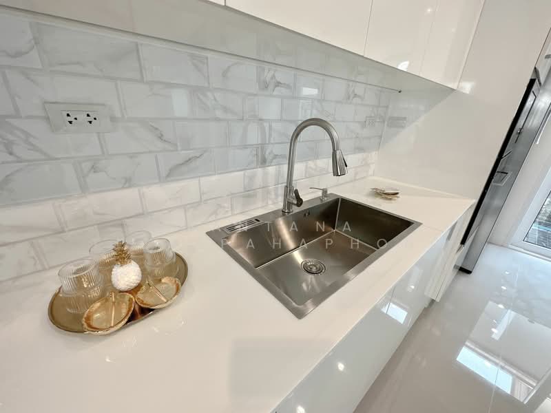 undefined, Chon Buri (Pattaya), Nong Pla Lai, Bang Lamung (Pattaya), Chon Buri (Pattaya), 4 Bedrooms, 270 sqm, Single Detached House For Rent, by Mantana Techapahaphong, 500236666 - DDproperty.com