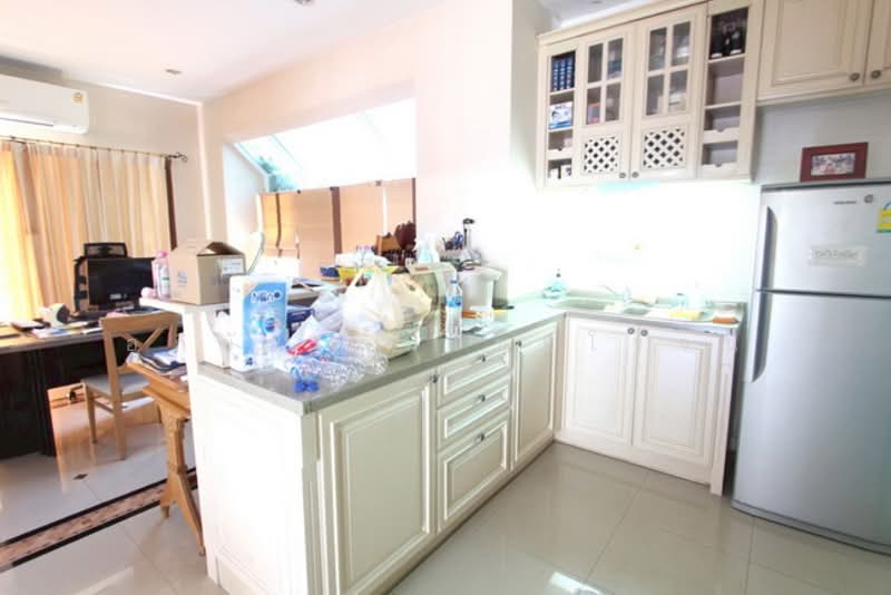 Nantawan Ramkhamhaeng, Bangkok, Soi Ramkhamhaeng 94, Saphan Sung, Saphan Sung, Bangkok, 3 Bedrooms, 250 sqm, Single Detached House For Sale, by อภิชัย ลิ้มไชยโรจน์, 500236671 - DDproperty.com
