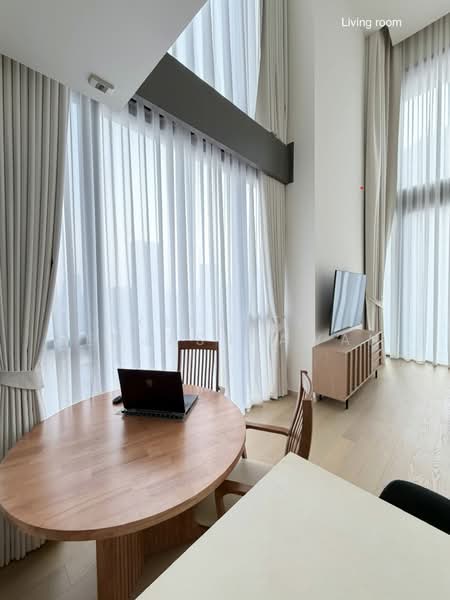 The Strand Thonglor, Bangkok, 36 Soi Sukhumvit 55, Khlong Tan Nua, Watthana, Bangkok, 2 Bedrooms, 111 sqm, Condo For Rent, by Keerati Benjasupawan, 500236684 - DDproperty.com