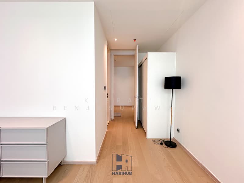 The Strand Thonglor, Bangkok, 36 Soi Sukhumvit 55, Khlong Tan Nua, Watthana, Bangkok, 2 Bedrooms, 111 sqm, Condo For Rent, by Keerati Benjasupawan, 500236684 - DDproperty.com