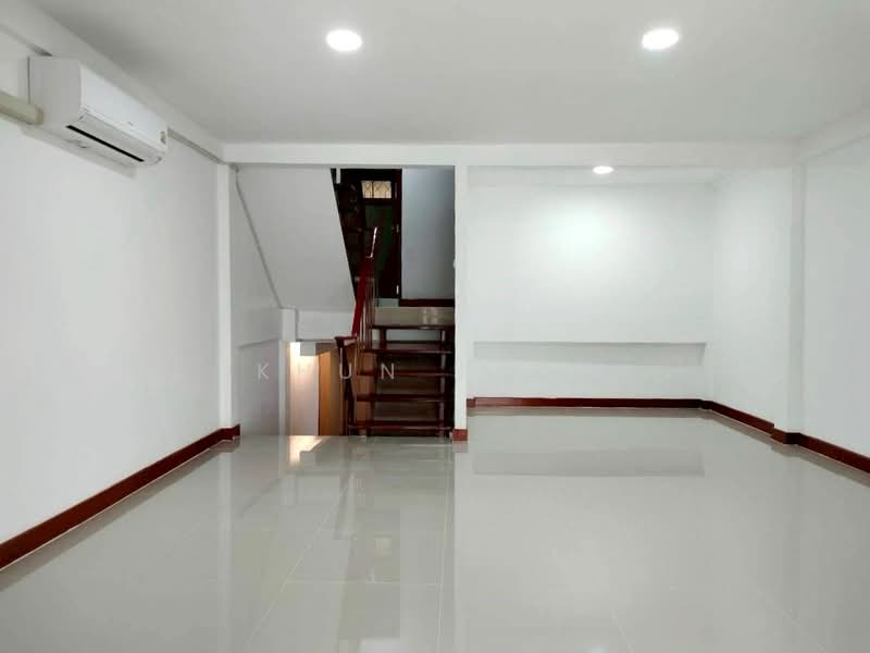 Townhouse for rent in Sukhumvit 55 (SPSJP268), Bangkok, ซอยทองหล่อ 25, Khlong Tan Nua, Watthana, Bangkok, 2 Bedrooms, 300 sqm, Townhouse For Rent, by Khun Jane, 500236691 - DDproperty.com