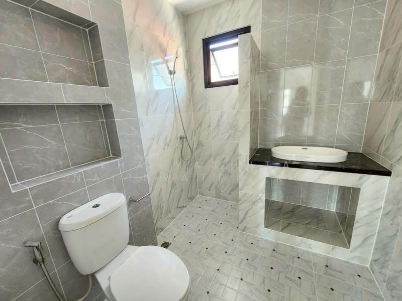 นันทวัน วงแหวน-รัตนาธิเบศร์, นนทบุรี, Nonthaburi, Sao Thong Hin, Bang Yai, Nonthaburi, 4 Bedrooms, 215 sqm, Single Detached House For Sale, by Thanyathita Nalinratphokin, 500236692 - DDproperty.com