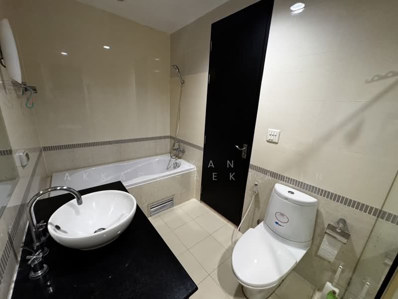 Baan Klang Krung Siam-Pathumwan, Bangkok, Petchburi Road, Thanon Phetchaburi, Ratchathewi, Bangkok, 1 Bedroom, 55 sqm, Condo For Rent, by Sakan Akkara-aektalin, 500236708 - DDproperty.com