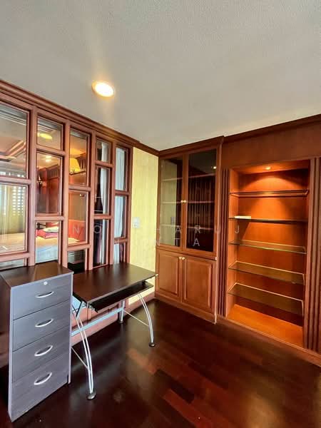 State Tower : อาคารสเตททาวเวอร์, กรุงเทพ, 1055 ถนนสีลม, สีลม, บางรัก, กรุงเทพ, 83 ตร.ม., คอนโด ให้เช่า, โดย Noppharuj Nunta, 500236721 - DDproperty.com