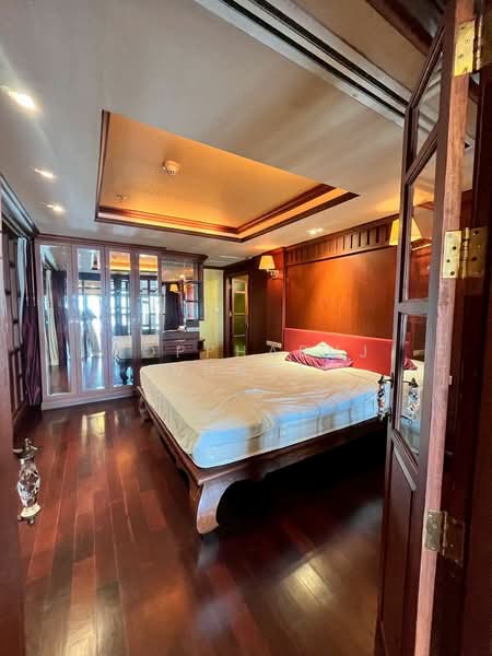 State Tower, Bangkok, 1055 Silom Road, Silom, Bang Rak, Bangkok, 1 Bedroom, 83 sqm, Condo For Rent, by Noppharuj Nunta, 500236721 - DDproperty.com