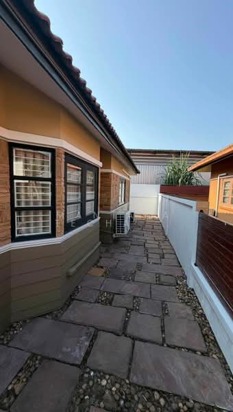 2-BR House, Chon Buri (Pattaya), Nong Pru, Bang Lamung (Pattaya), Chon Buri (Pattaya), 2 Bedrooms, 140 sqm, Single Detached House For Rent, by Mantana Techapahaphong, 500236747 - DDproperty.com