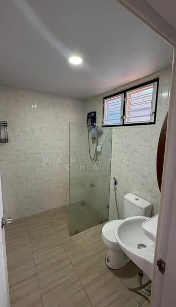 2-BR House, Chon Buri (Pattaya), Nong Pru, Bang Lamung (Pattaya), Chon Buri (Pattaya), 2 Bedrooms, 140 sqm, Single Detached House For Rent, by Mantana Techapahaphong, 500236747 - DDproperty.com