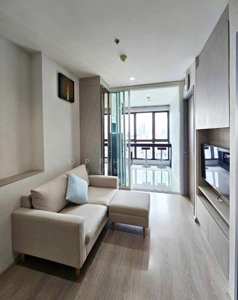 Rhythm Sukhumvit 44/1, Bangkok, Sukhumvit Road, Phra Kanong, Khlong Toei, Bangkok, 1 Bedroom, 35 sqm, Condo For Rent, by Noppharuj Nunta, 500236759 - DDproperty.com