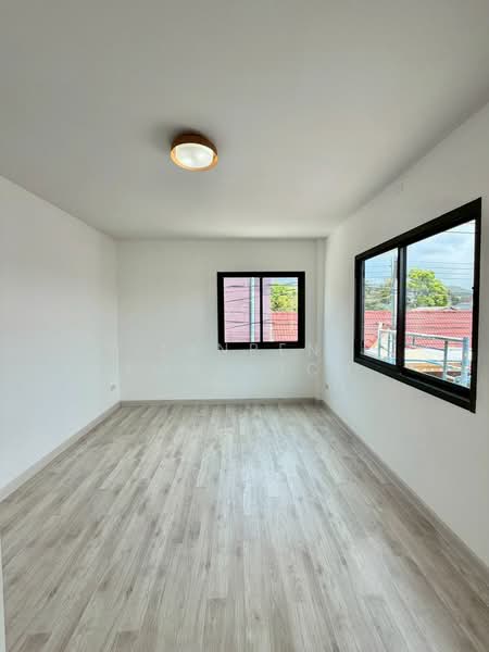 ซอยตาลเดี่ยว วังหินศรีราชา, Chon Buri (Pattaya), Surasak, Si Racha, Chon Buri (Pattaya), 3 Bedrooms, 80 sqm, Townhouse For Sale, by Janpen Konpetch, 500236766 - DDproperty.com