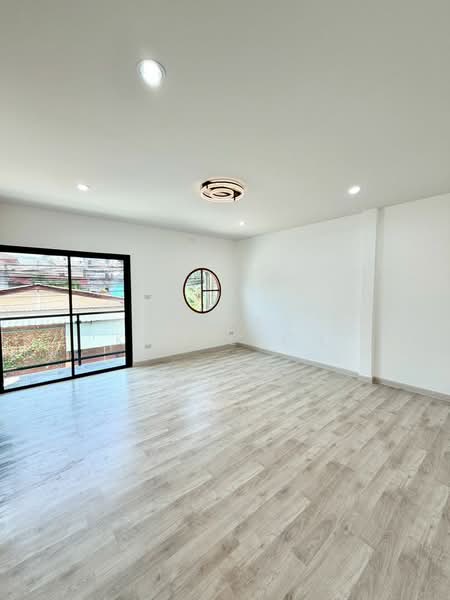 ซอยตาลเดี่ยว วังหินศรีราชา, Chon Buri (Pattaya), Surasak, Si Racha, Chon Buri (Pattaya), 3 Bedrooms, 80 sqm, Townhouse For Sale, by Janpen Konpetch, 500236766 - DDproperty.com