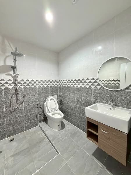 ซอยตาลเดี่ยว วังหินศรีราชา, Chon Buri (Pattaya), Surasak, Si Racha, Chon Buri (Pattaya), 3 Bedrooms, 80 sqm, Townhouse For Sale, by Janpen Konpetch, 500236766 - DDproperty.com