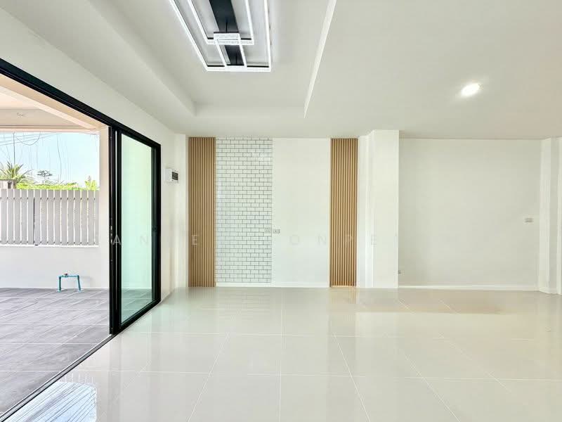 ซอยตาลเดี่ยว วังหินศรีราชา, Chon Buri (Pattaya), Surasak, Si Racha, Chon Buri (Pattaya), 3 Bedrooms, 80 sqm, Townhouse For Sale, by Janpen Konpetch, 500236766 - DDproperty.com