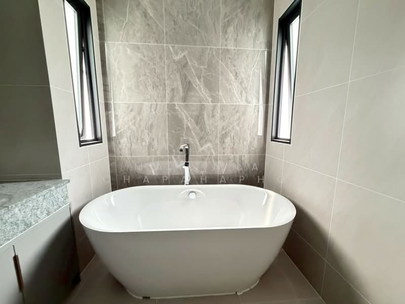 The Palm Grandio's, Chon Buri (Pattaya), Nong Pla Lai, Bang Lamung (Pattaya), Chon Buri (Pattaya), 5 Bedrooms, 377 sqm, Single Detached House For Rent, by Mantana Techapahaphong, 500236808 - DDproperty.com