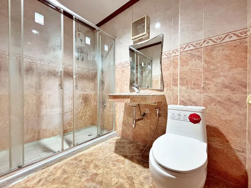 Baan Burirom Rangsit – Klong 4, Pathum Thani, 59 Moo 6, Lat Sawai, Lam Luk Ka, Pathum Thani, 3 Bedrooms, 200 sqm, Semi-Detached House (Twin House) For Rent, by CHAWALIT KONGSAKPAIBUL, 500236830 - DDproperty.com