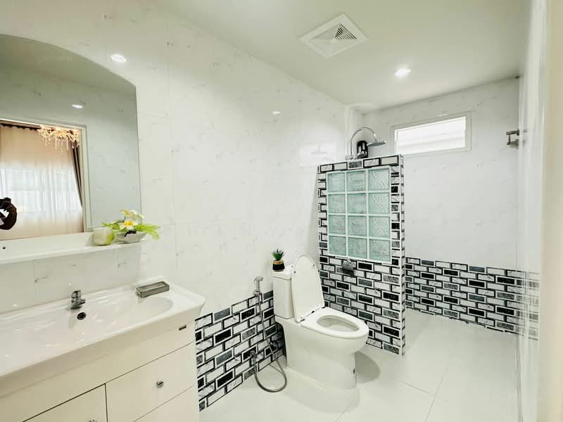 3-BR House, Chon Buri (Pattaya), Nong Pru, Bang Lamung (Pattaya), Chon Buri (Pattaya), 3 Bedrooms, 232 sqm, Single Detached House For Sale, by Thanyalag Chanchodtanakul, 500236868 - DDproperty.com