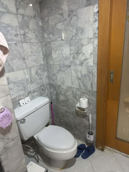 The Royal Place 1, Bangkok, Rajdamri, Lumphini, Pathum Wan, Bangkok, 1 Bedroom, 74 sqm, Condo For Rent, by Sakan Akkara-aektalin, 500236883 - DDproperty.com