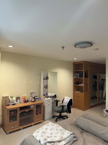 The Royal Place 1, Bangkok, Rajdamri, Lumphini, Pathum Wan, Bangkok, 1 Bedroom, 74 sqm, Condo For Rent, by Sakan Akkara-aektalin, 500236883 - DDproperty.com