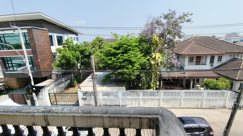 For Sale - ตึกแถวรามอินทรา 8, Bangkok