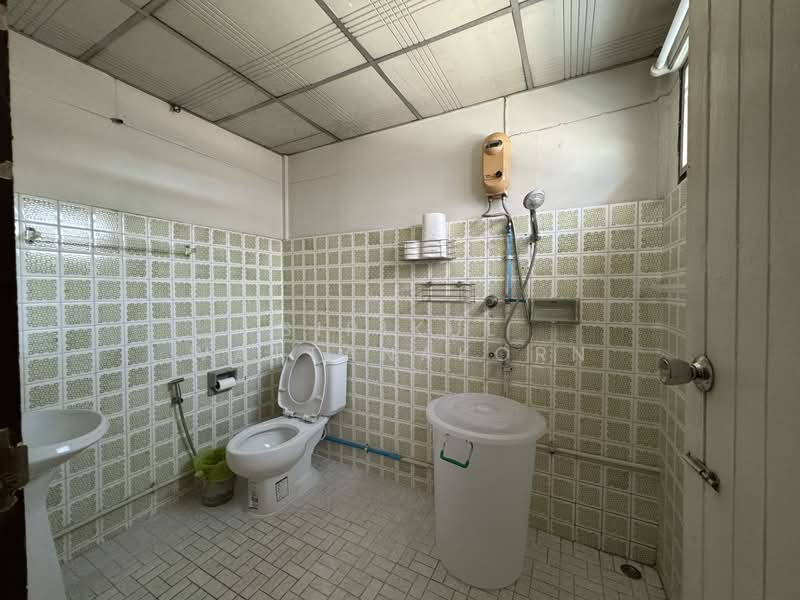 Detached house on Soi Narathiwas 15, Only 1.1 km BTS Chong Nonsi, Bangkok, Thung Maha Mek, Sathon, Bangkok, 3 Bedrooms, 300 sqm, Single Detached House For Rent, by Sirikul Wattanakorn, 500236961 - DDproperty.com