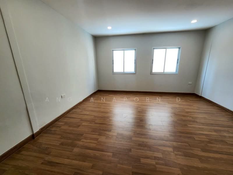 บ้านกลางเมือง เดอะรอยัลโมนาโค ศรีนครินทร์, Bangkok, Suan Luang, Suan Luang, Bangkok, 4 Bedrooms, 200 sqm, Townhouse For Sale, by Angsanaporn D, 500236967 - DDproperty.com