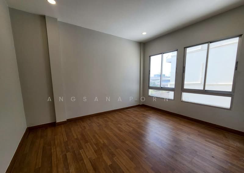บ้านกลางเมือง เดอะรอยัลโมนาโค ศรีนครินทร์, Bangkok, Suan Luang, Suan Luang, Bangkok, 4 Bedrooms, 200 sqm, Townhouse For Sale, by Angsanaporn D, 500236967 - DDproperty.com