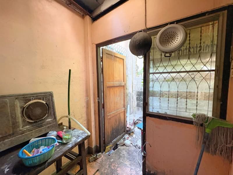 Samrej Ville 1, Nonthaburi, 158 Soi Moobaan Samret Ville 1, Soi 8, Mahasawat, Bang Kruai, Nonthaburi, 2 Bedrooms, 100 sqm, Townhouse For Sale, by Punpapa Rassamee, 500236970 - DDproperty.com