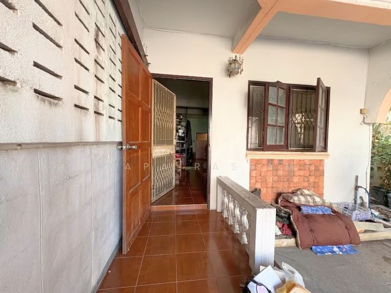 Samrej Ville 1, Nonthaburi, 158 Soi Moobaan Samret Ville 1, Soi 8, Mahasawat, Bang Kruai, Nonthaburi, 2 Bedrooms, 100 sqm, Townhouse For Sale, by Punpapa Rassamee, 500236970 - DDproperty.com