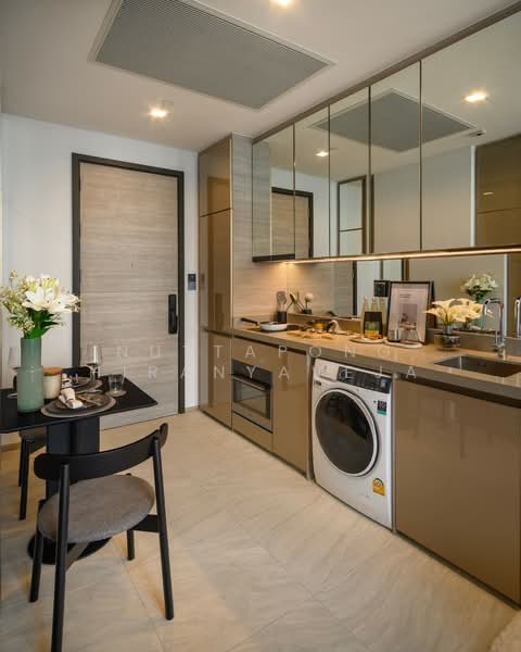 The Crest Park Residences, Bangkok, 1198 Phahonyothin Road, Jom Phon, Chatuchak, Bangkok, 1 Bedroom, 35 sqm, Condo For Rent, by Nuttapong Hiranyaveja, 500236972 - DDproperty.com