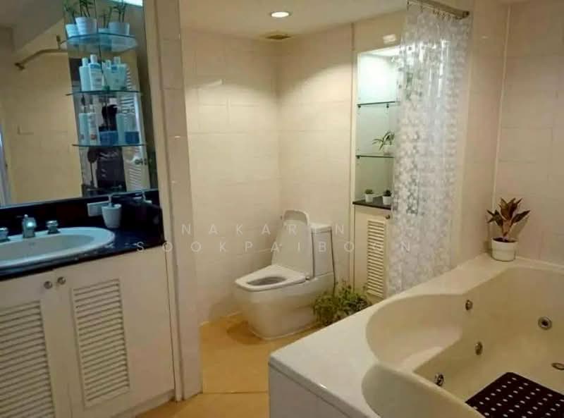 Supalai Place Sukhumvit 39, Bangkok, 175-179 Soi Sukhumvit 39 Sukhumvit Road, Khlong Tan Nua, Watthana, Bangkok, 2 Bedrooms, 142 sqm, Condo For Rent, by Nakarin  Sookpaiboon, 500236981 - DDproperty.com