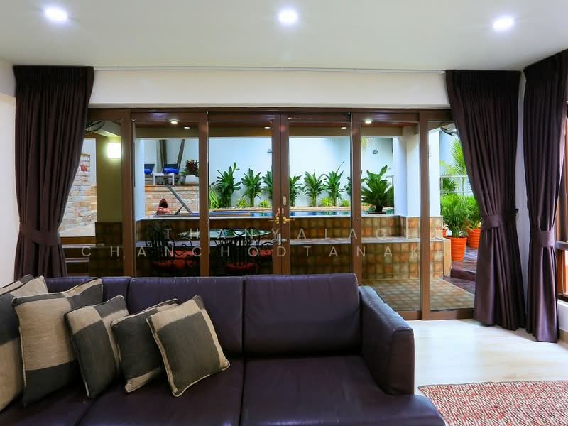 5-BR Villa, Chon Buri (Pattaya), Nong Pru, Bang Lamung (Pattaya), Chon Buri (Pattaya), 5 Bedrooms, 450 sqm, Villa For Sale, by Thanyalag Chanchodtanakul, 500236984 - DDproperty.com