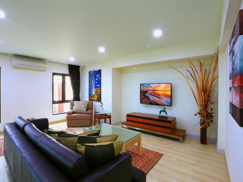 5-BR Villa, Chon Buri (Pattaya), Nong Pru, Bang Lamung (Pattaya), Chon Buri (Pattaya), 5 Bedrooms, 450 sqm, Villa For Sale, by Thanyalag Chanchodtanakul, 500236984 - DDproperty.com