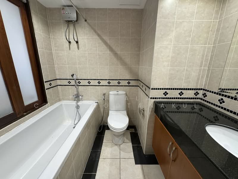 Royal Hill Resort, Chon Buri (Pattaya), 154 Thappraya Rd, Nong Pru, Bang Lamung (Pattaya), Chon Buri (Pattaya), 2 Bedrooms, 139 sqm, Condo For Sale, by Thanyalag Chanchodtanakul, 500237000 - DDproperty.com