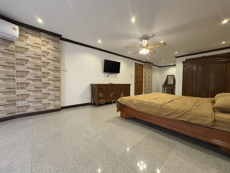 Royal Hill Resort : รอยัล ฮิลล์ รีสอร์ท, ชลบุรี, 154 ถ.ทัพพระยา, หนองปรือ, บางละมุง, ชลบุรี, 139 ตร.ม., คอนโด ขาย, โดย Thanyalag Chanchodtanakul, 500237000 - DDproperty.com