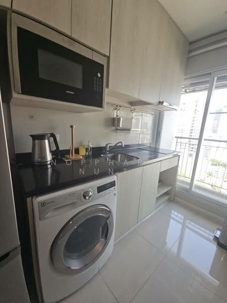 Rhythm Sathorn-Narathiwas, Bangkok, 651 Naradhiwas Rajanagarindra Road, Thung Maha Mek, Sathon, Bangkok, 1 Bedroom, 39 sqm, Condo For Rent, by Noppharuj Nunta, 500237009 - DDproperty.com