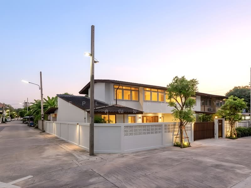 บ้านเดี่ยวหลังมุม หมู่บ้านเสรี 2 พระราม 9 (Seri Village Rama 9) ใกล้เดอะไนน์พระราม 9, Bangkok, เสรี2, Hua Mak, Bang Kapi, Bangkok, 3 Bedrooms, 328 sqm, Single Detached House For Sale, by HOMEPLUS REALTY - คุณมิรา, 500237019 - DDproperty.com