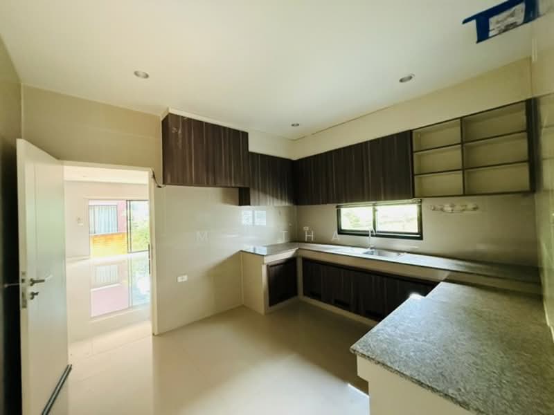 Burasiri Rangsit, Pathum Thani, Rangsit-Pathum Thani Road, Suan Pring Thai, Muang Pathum Thani, Pathum Thani, 4 Bedrooms, 252 sqm, Single Detached House For Sale, by Montha, 500237034 - DDproperty.com