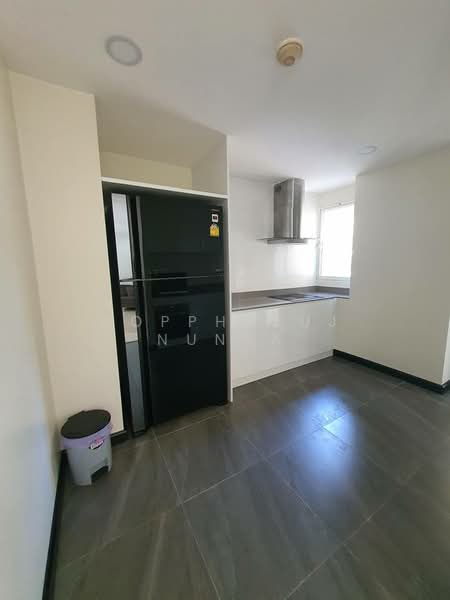 The Avenue Sukumvit 61, Bangkok, Sukhumvit 61, Khlong Tan Nua, Watthana, Bangkok, 3 Bedrooms, 190 sqm, Condo For Sale, by Noppharuj Nunta, 500237044 - DDproperty.com