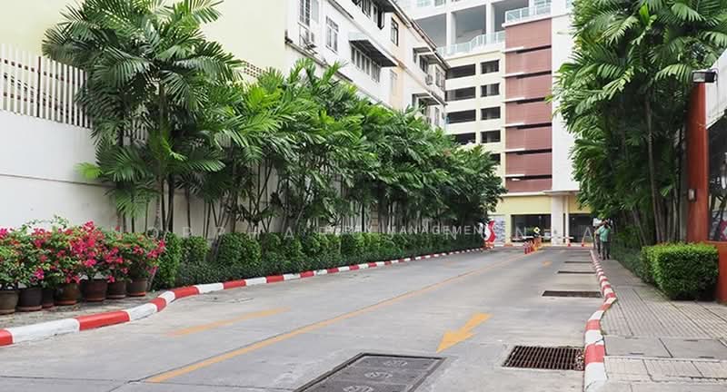 The Complete Rajprarop, Bangkok, 10/18 Rajaprarop Road, Thanon Phaya Thai, Ratchathewi, Bangkok, 1 Bedroom, 36 sqm, Condo For Sale, by Noppharuj Nunta, 500237061 - DDproperty.com
