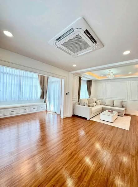 undefined, Chon Buri (Pattaya), Nong Pru, Bang Lamung (Pattaya), Chon Buri (Pattaya), 4 Bedrooms, 561 sqm, Single Detached House For Sale, by Thanyalag Chanchodtanakul, 500237081 - DDproperty.com