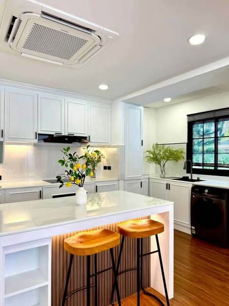 undefined, Chon Buri (Pattaya), Nong Pru, Bang Lamung (Pattaya), Chon Buri (Pattaya), 4 Bedrooms, 561 sqm, Single Detached House For Sale, by Thanyalag Chanchodtanakul, 500237081 - DDproperty.com