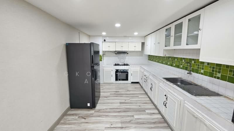 Siam Penthouse 1, Bangkok, 51 Sukhumvit Soi 8, Khlong Toei, Khlong Toei, Bangkok, 4 Bedrooms, 160 sqm, Condo For Rent, by BANGKOK PROPERTY AGENTS, 500237088 - DDproperty.com