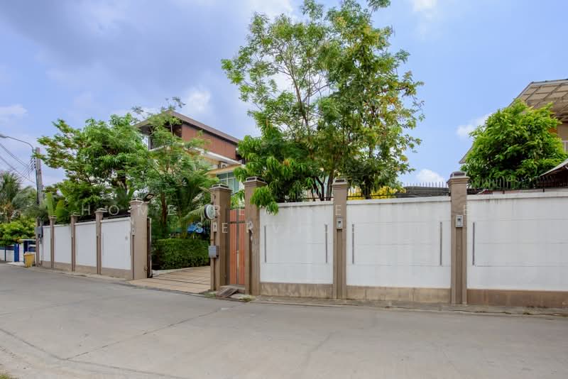 Detached House Nawamin 72, Bangkok, Khlong Kum, Bueng Kum, Bangkok, 9 Bedrooms, 876 sqm, Single Detached House For Sale, by HOME Real Estate Service, 500237090 - DDproperty.com